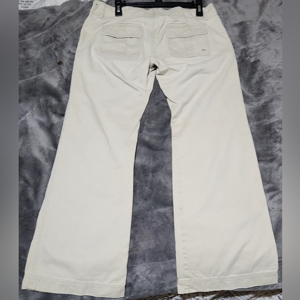 ABERCROMBIE & FITCH Women's khaki pants